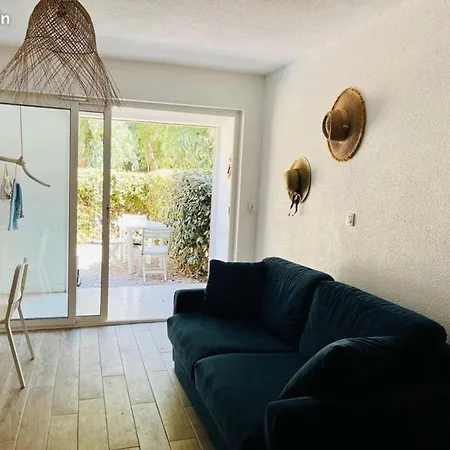 Appartamento Avec Jardinet Dans La Baie De Pour 4 Personnes à 200 Mètres De La De Sable Fin Calvi (Corsica)